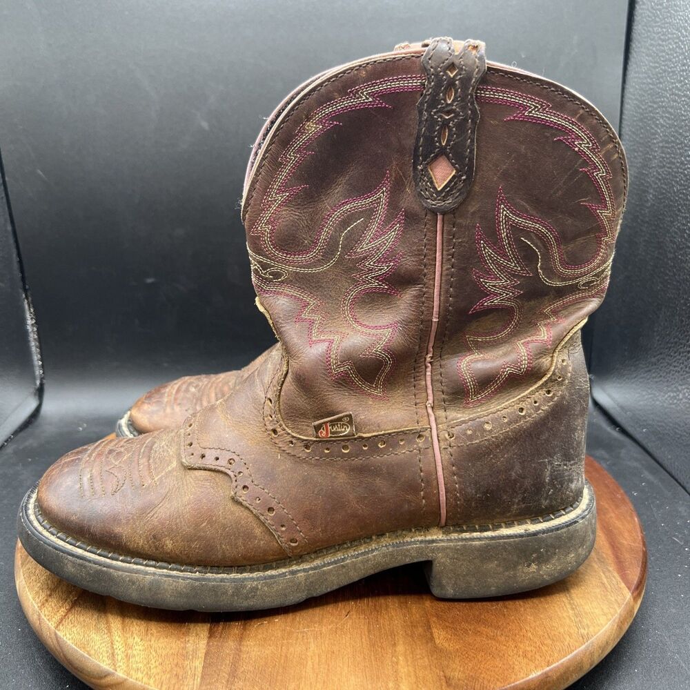 Justin Gypsy Boots Womens Size 9B Aged Bark Brown Pink Leather Western L9903